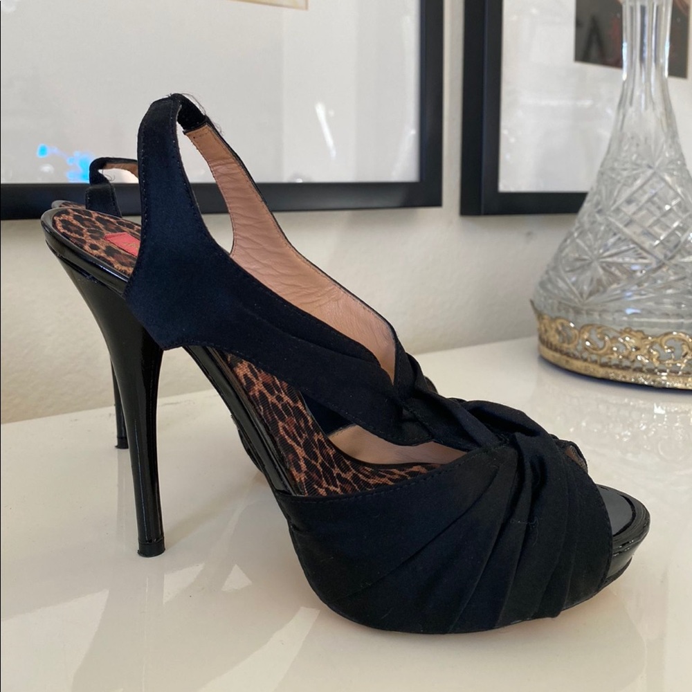 Betsy Johnson black heels